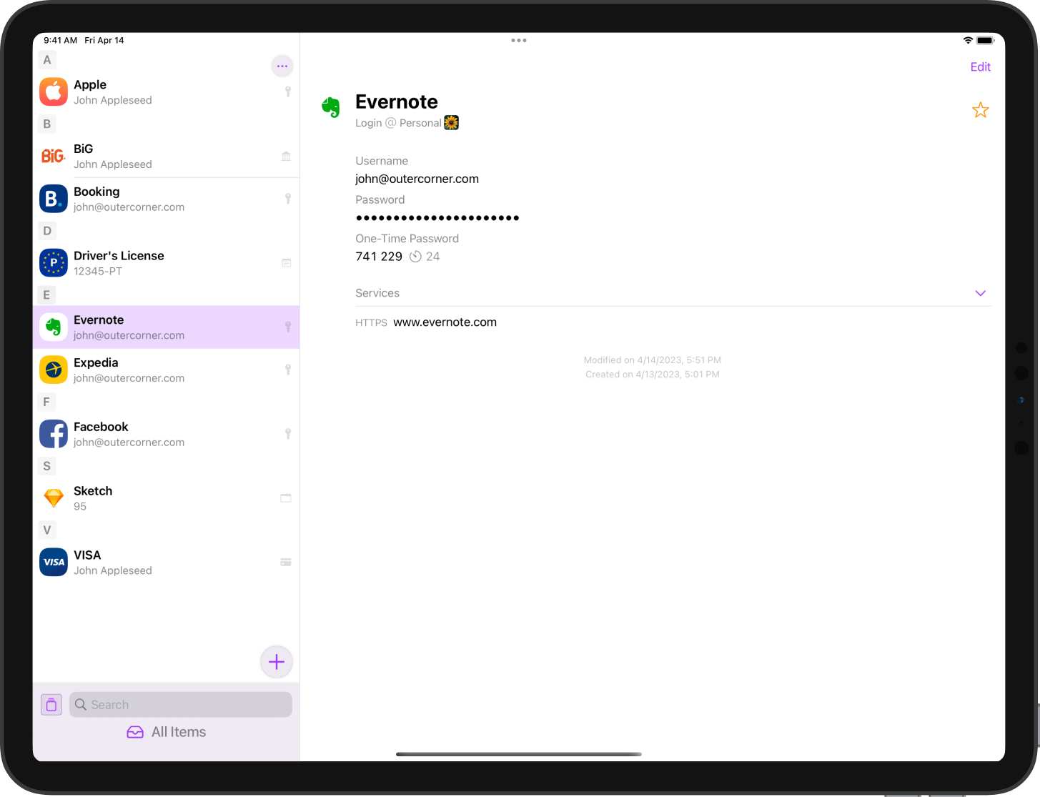 Secrets for iPad showing saved item details